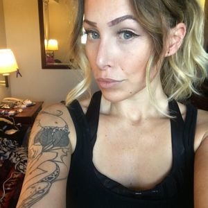 Meet your Posher, Janelle